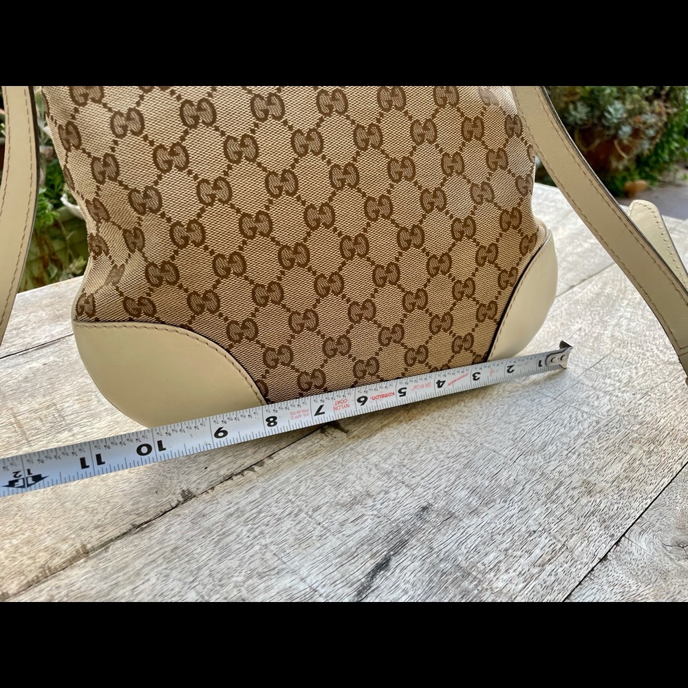 Authentic Gucci Sherry Line Monogram Crossbody Bag - Picture 7 of 16